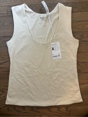 Athleta bodymove tank top